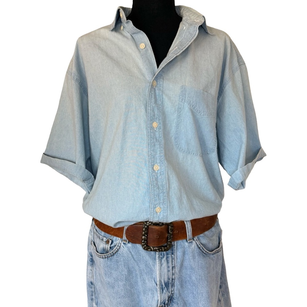 Light Blue Distressed Short Sleeve Button Down Club Room Shirt - Size M Men’s